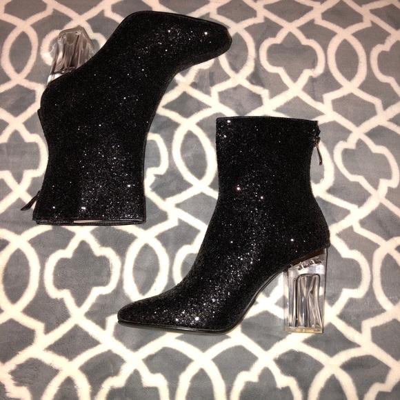 ❌ SOLD ❌ NEW Black glittery boots! - Picture 1 of 4